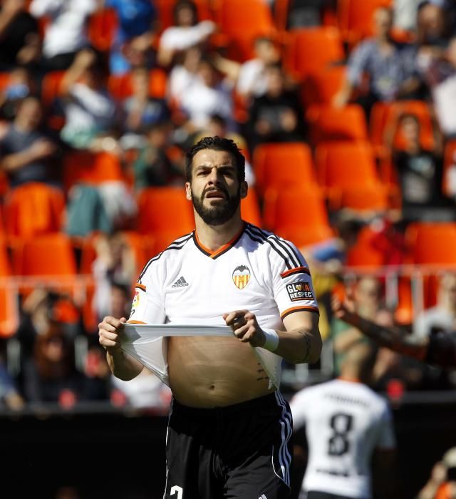 6. ÁLVARO NEGREDO