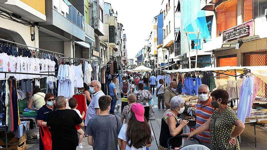 Porriño retoma el mercadillo prácticamente al completo