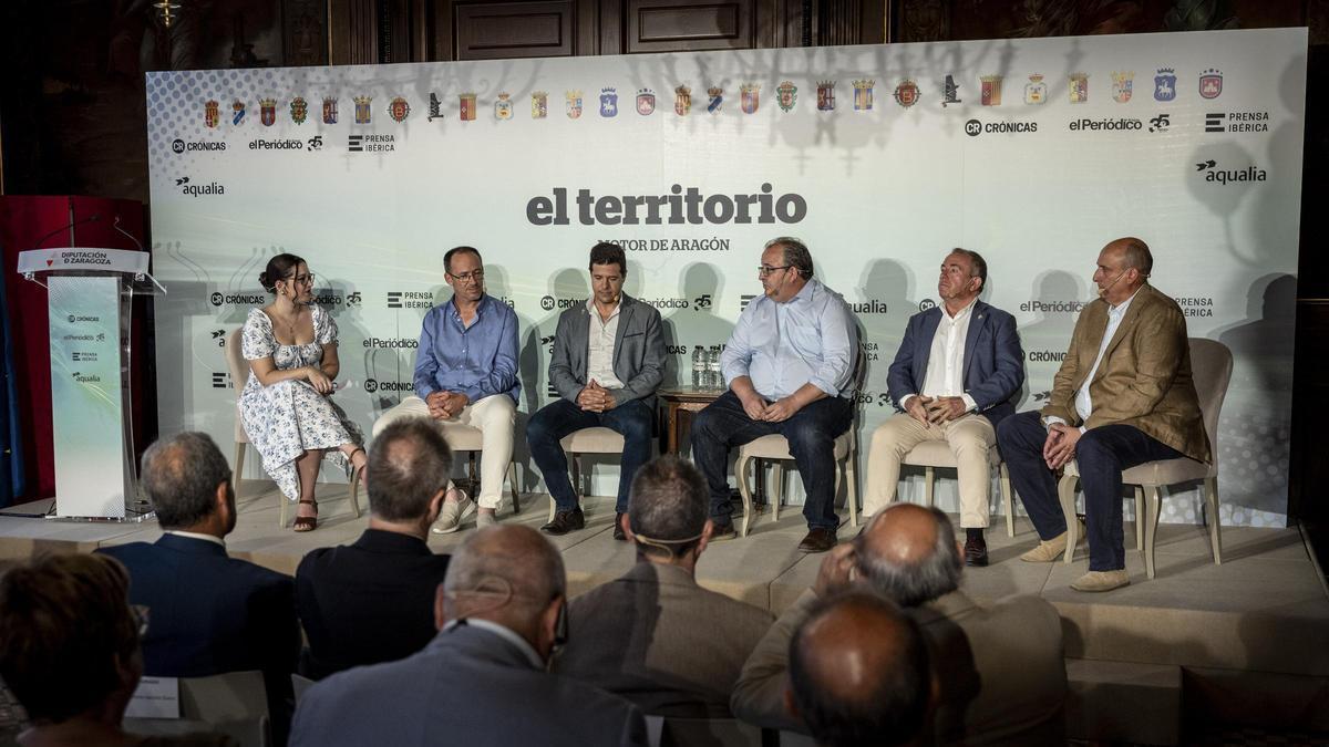 La identidad como pueblo, la falta de vivienda, la conexión a través del transporte público y el desarrollo industrial fueron algunos de los temas que se trataron en el foro.