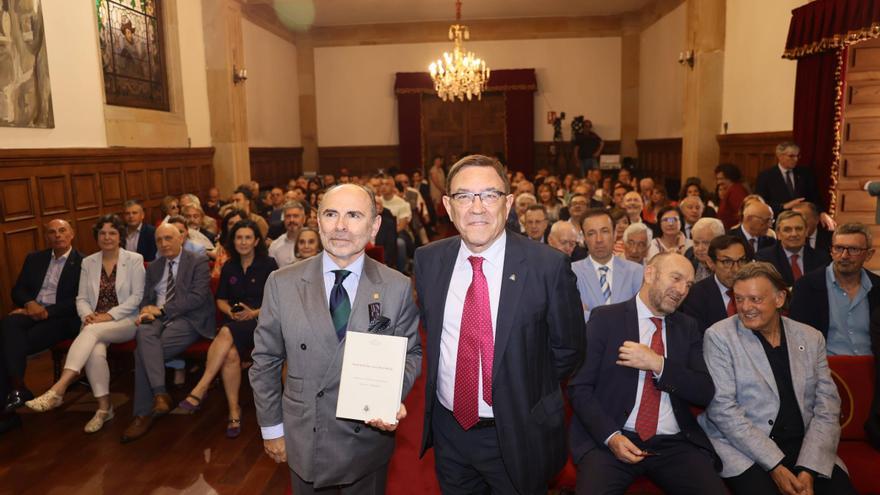 Homenaje por su jubilación al rector Juan Vázquez: &quot;La libertad académica se ve amenazada por las cancelaciones woke y los nuevos inquisidores&quot;