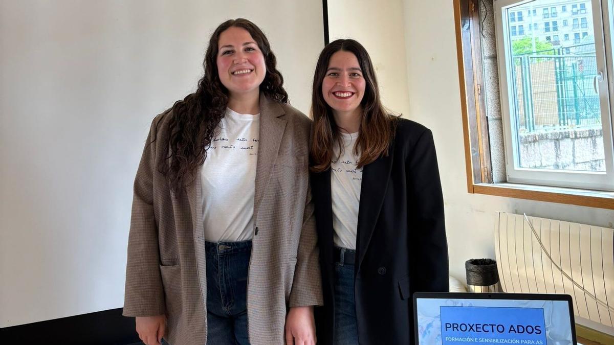 Noelia Romero y Andrea Vega presentaron el Proxecto ADOS.