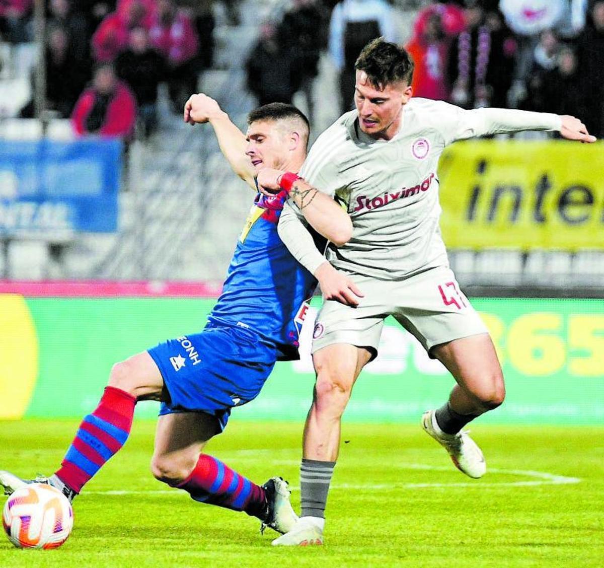 Sergi Canós espera el València mentre dura l’estira-i-amolla entre clubs | LEVANTE-EMV