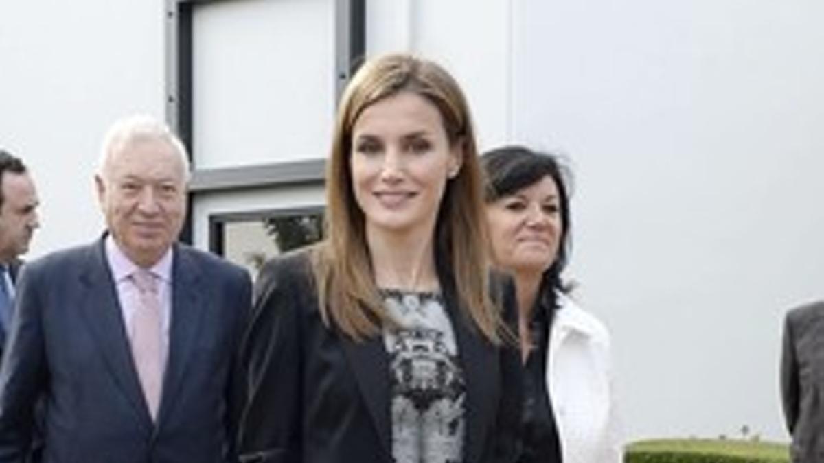 Letizia eligió este modelo de Hugo Boss, al igual que una empleada de la farmacéutica.