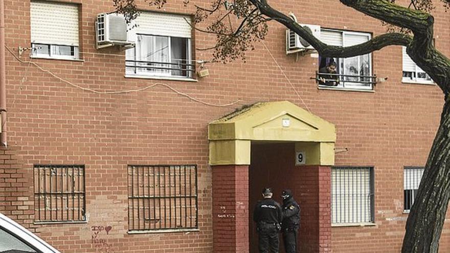 Desalojan una casa ocupada ilegalmente en Aldea Moret, Cáceres