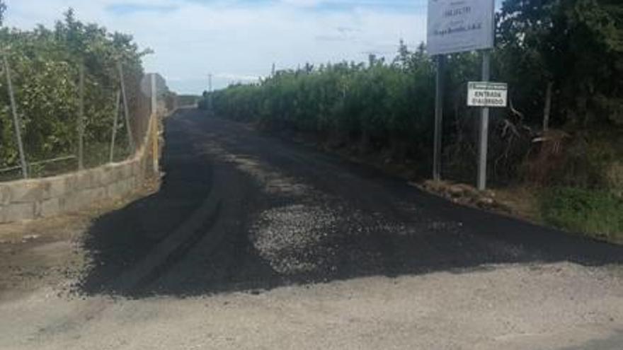 Tavernes asfalta caminos rurales y mejora varios paseos en la  zona urbana