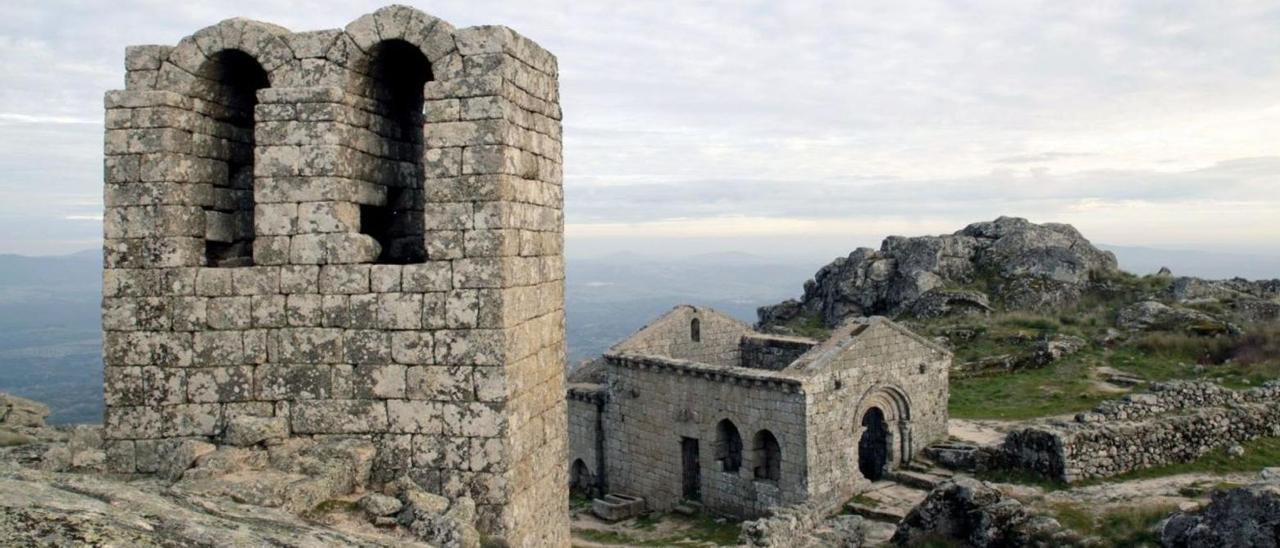 Vestixios do castelo.