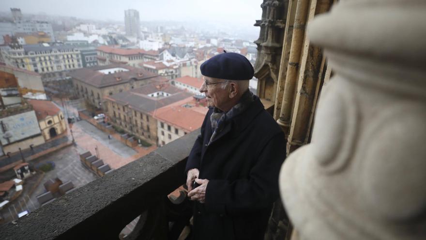 En imágenes: Visita de Jean-François Botrel a la catedral de Oviedo