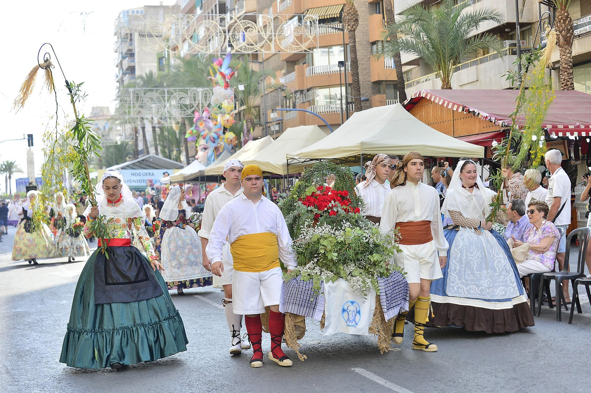 ofrenda de flores a la Virgen del Remedio