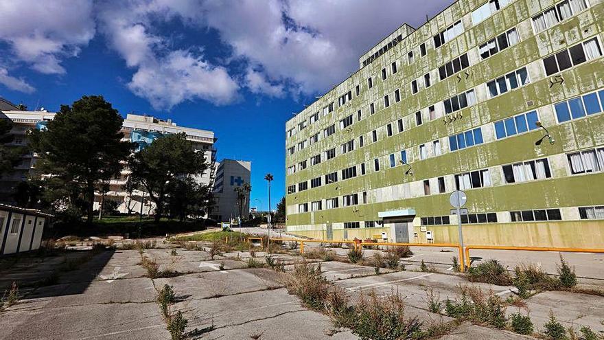 Estado en el que se encuentra el antiguo hospital de Son Dureta.