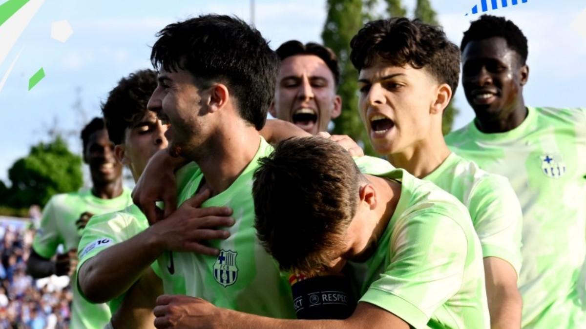 Los jugadores del Juvenil A celebraron el ttulo ms importante en Nyon
