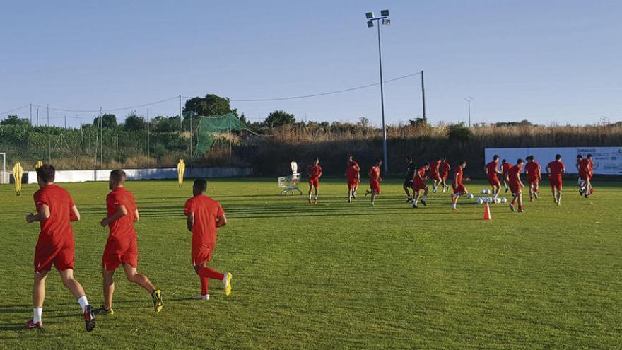 El Zamora CF continúa su intenso trabajo de pretemporada a las órdenes de Miguel Losada.