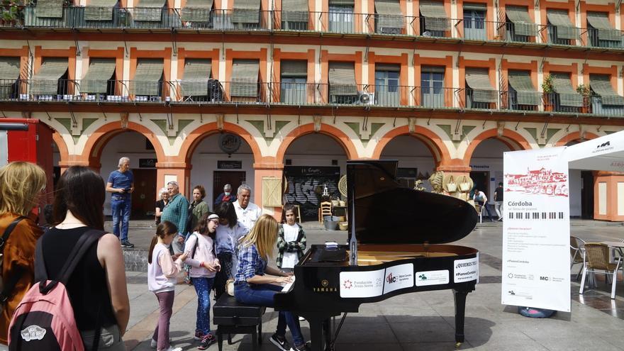 Córdoba se llena de pianos en sus calles y plazas más emblemáticas