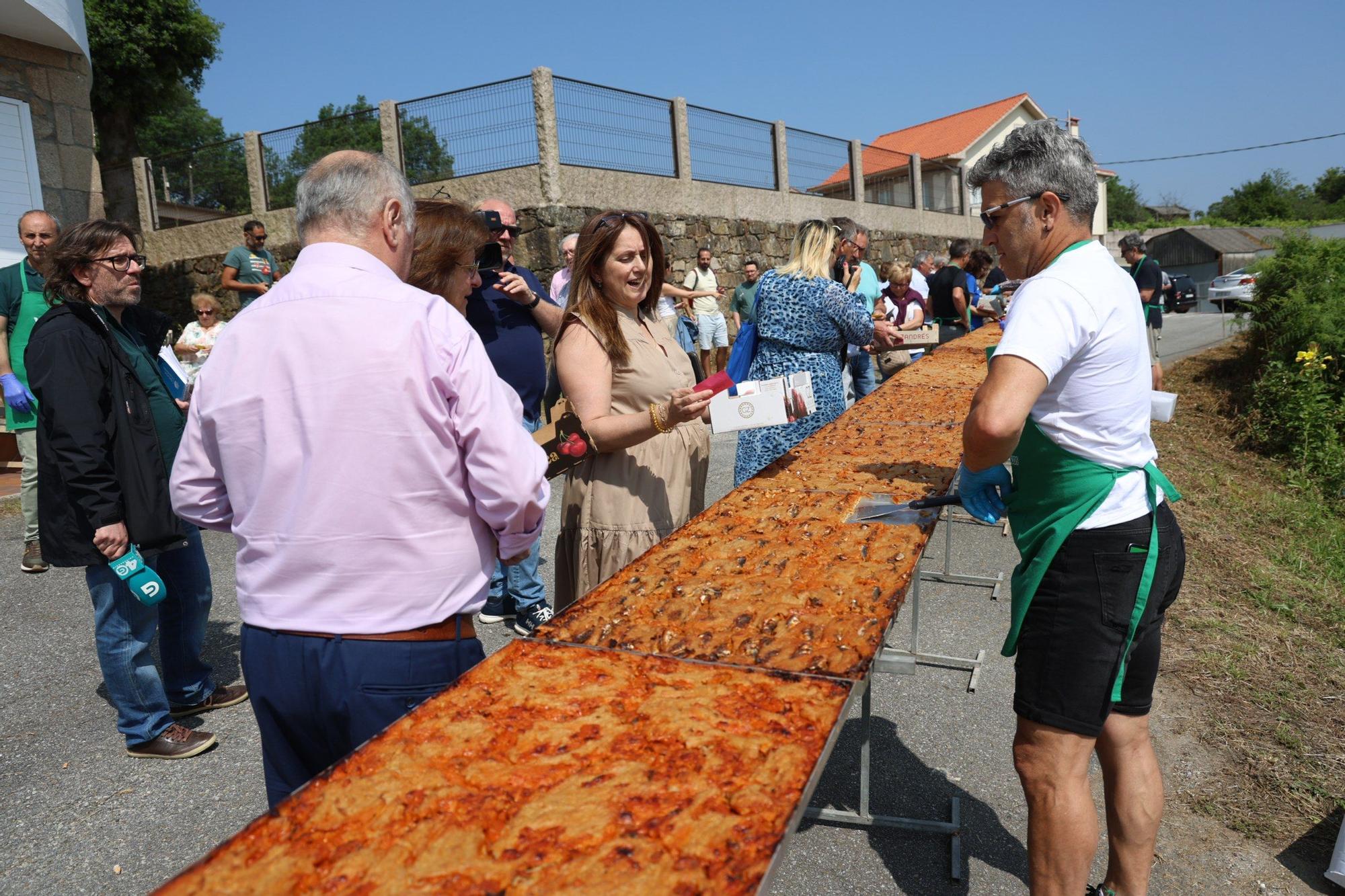 Asistentes a la Festa da Empanada de Millo de Cordeiro.
