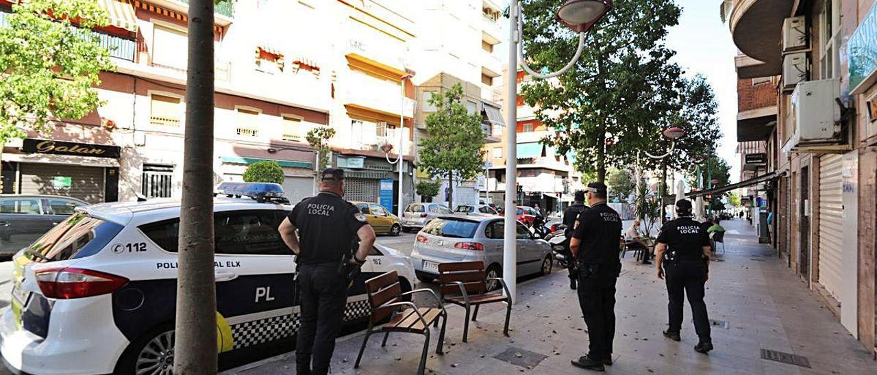 Los agentes patrullaron desde primera hora de la tarde varios puntos de la ciudad y en las pedanías.