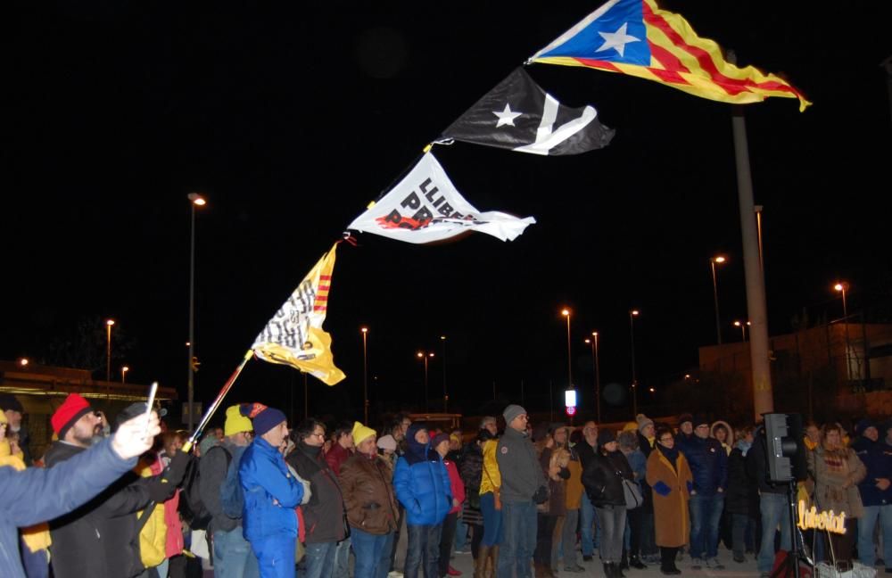 Divendres al Puig de les Basses de Figueres per desitjar «bona nit» a Dolors Bassa