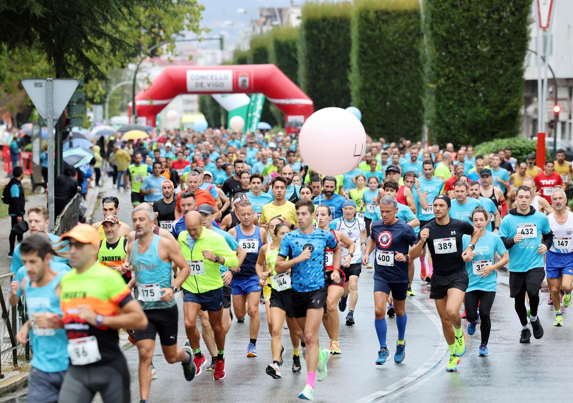 Miles de pisadas solidarias: Vigo corre contra el cáncer