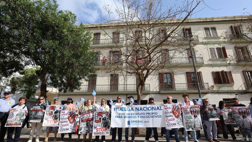 Más de 1.300 pacientes de Ibiza y Formentera sufren la cancelación de consultas, pruebas y operaciones por la huelga de médicos en Ibiza y Formentera