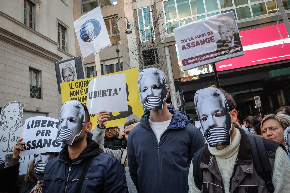 Multiples concentraciones por la libertad de Julian Assange