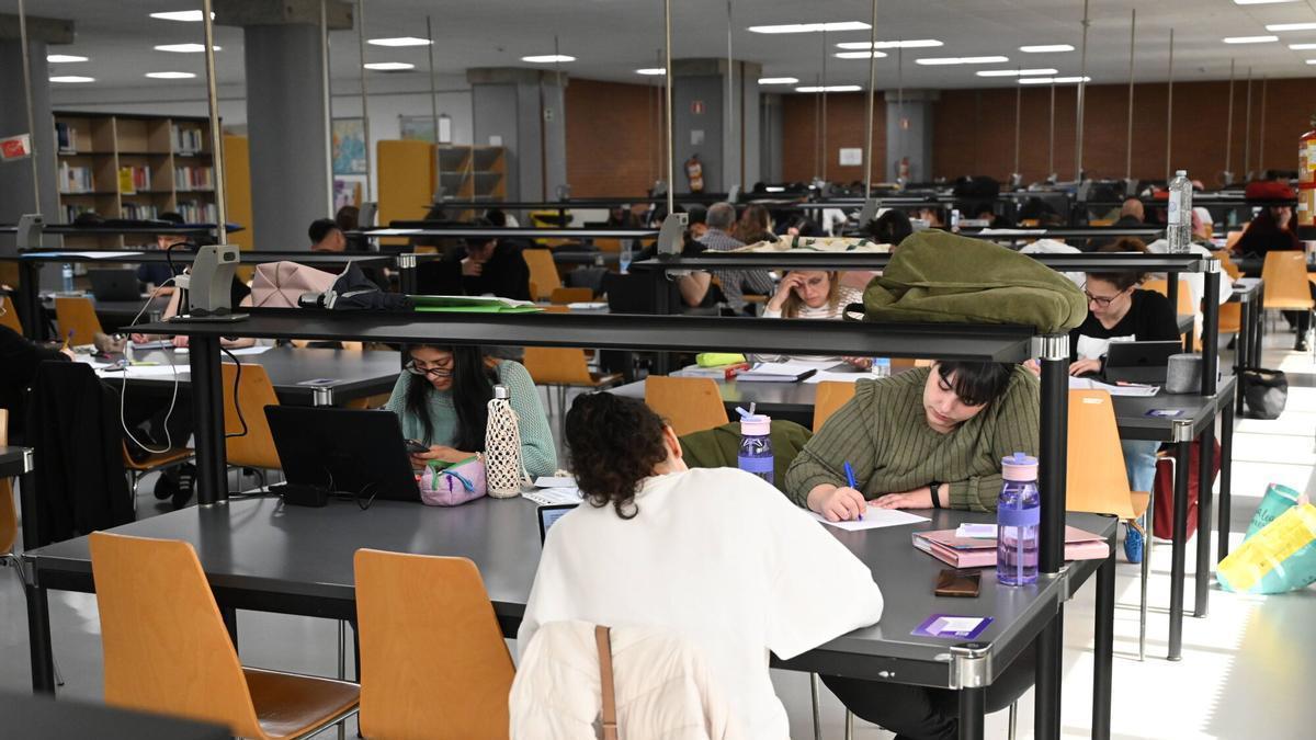El Campus de Pontevedra afronta la recta final del curso académico.