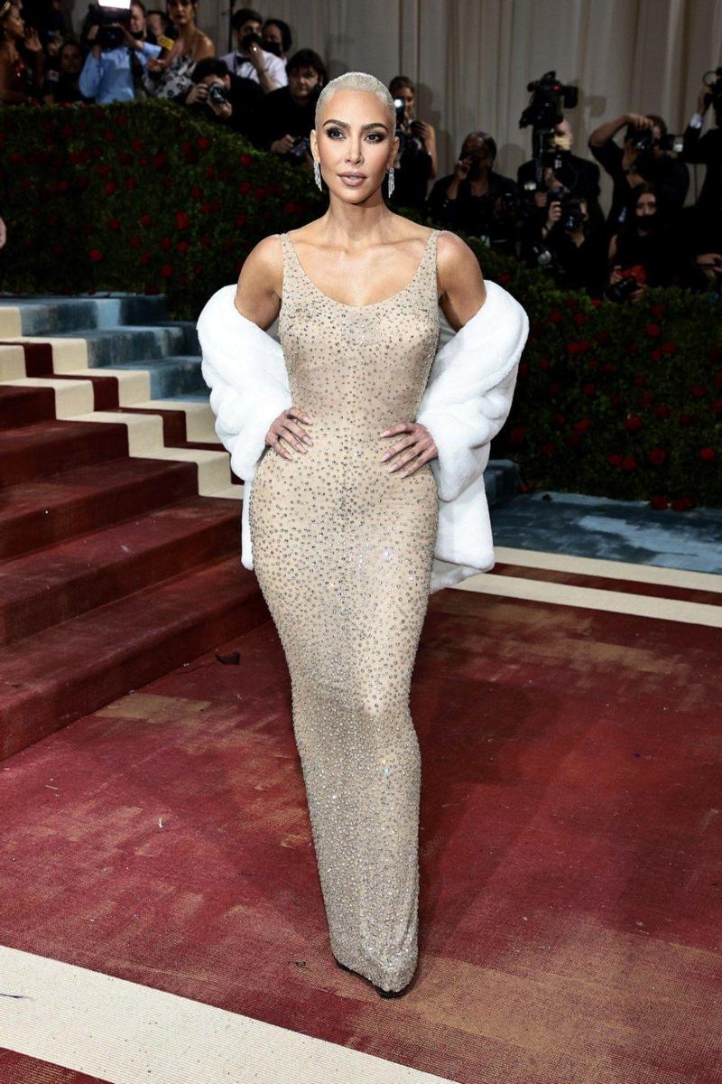 Kim Kardashian, con una réplica del vestido que llevó Marilyn Monroe de Jean-Louis