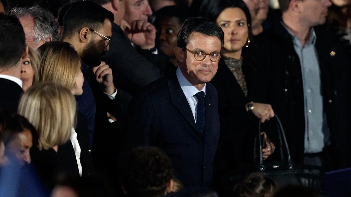 Manuel Valls, en un seient a primera fila en la festa de la victòria de Macron