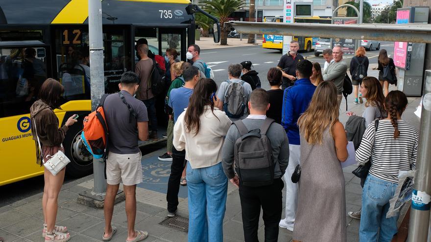 Huelga de guaguas en Gran Canaria: el piquete informativo abandona la estación de guaguas de San Telmo