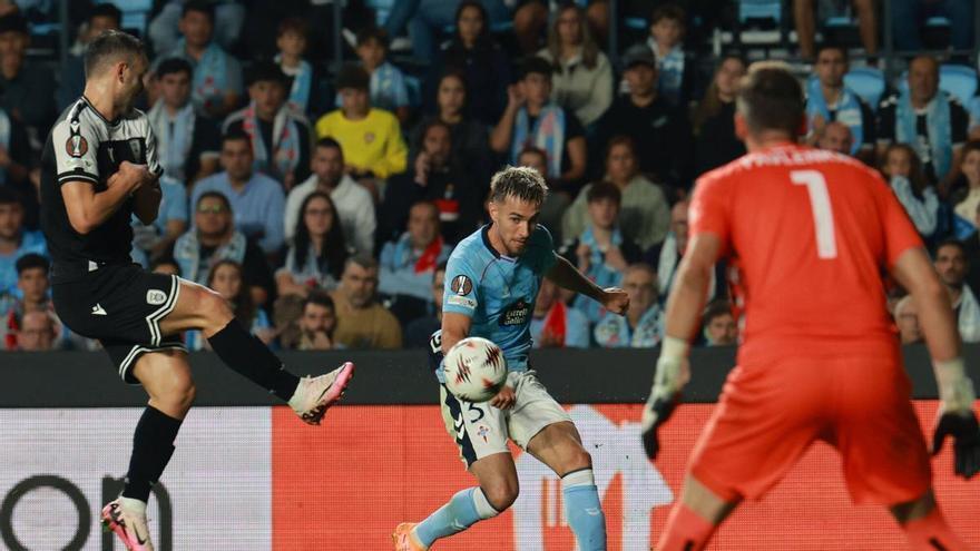 Premio a la Europa League del Celta: Mingueza, en el once ideal, y dos goles celestes entre los mejores