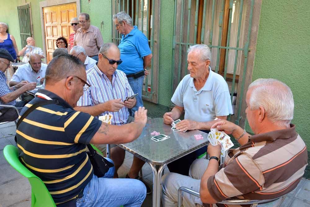 Concentración en el Centro de Mayores de Telde