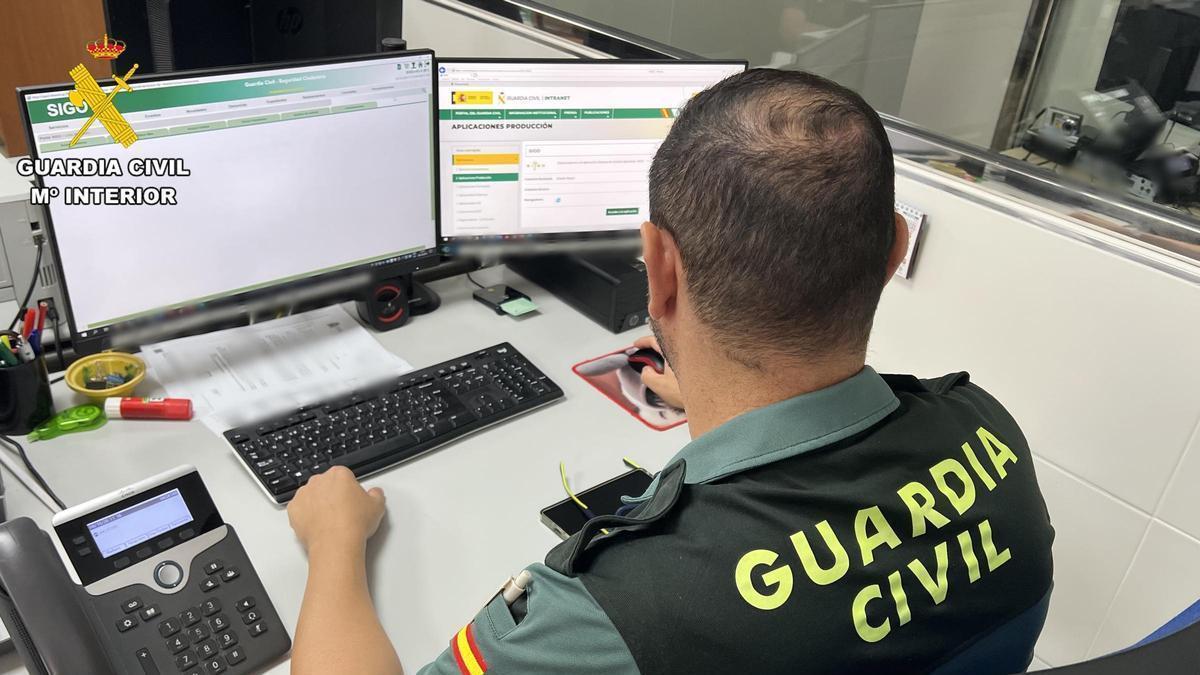 Un agente de la Guardia Civil.