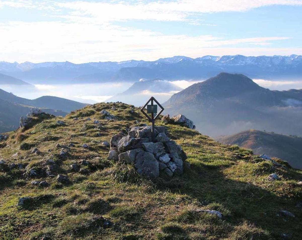 La cumbre del pico Facéu.