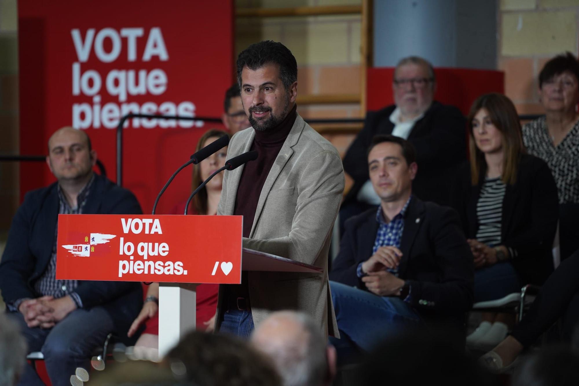 Acto del PSOE en apoyo a David Gago con la ministra María Jesús Montero