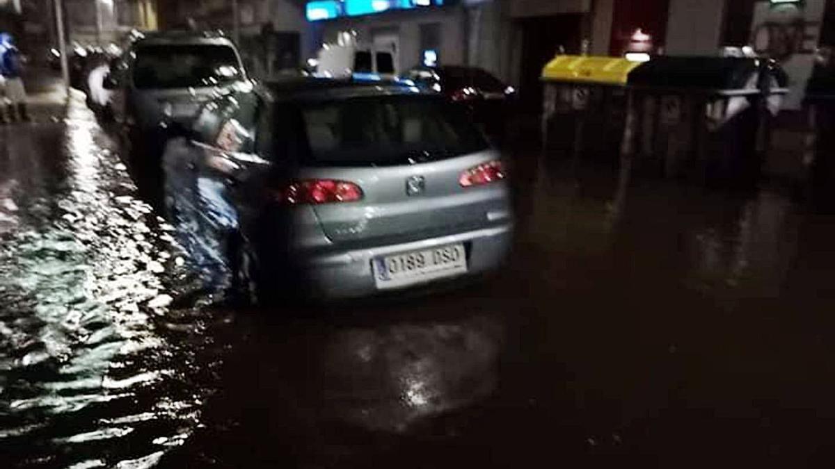 La inundaciones afectaron a calles, garajes y negocios del municipio meco.