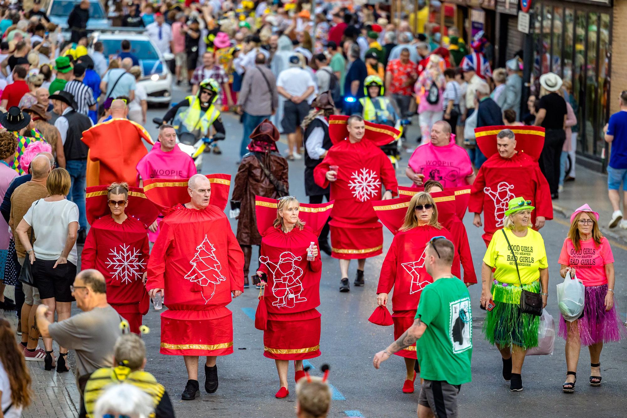 La "Fancy Dress" llena de disfraces Benidorm