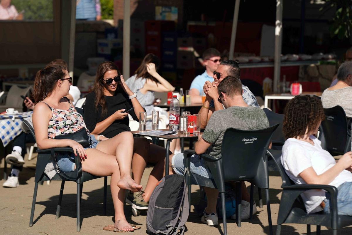 Día de playa en pleno diciembre en Málaga al rozar los 30 grados de máxima