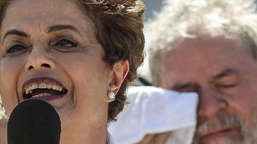 Rousseff pide movilizarse contra el &quot;golpe de Estado&quot;