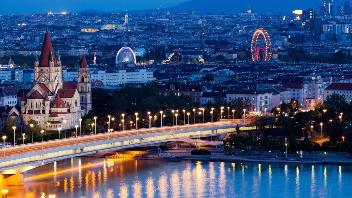 La lista definitiva de hoteles en Viena: con las azoteas más chic, ubicados en lugares de moda y con habitaciones de diseño.