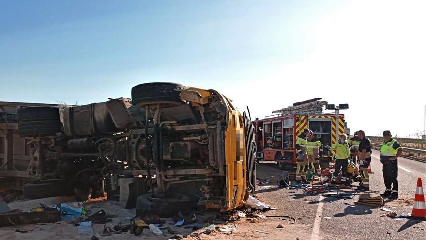 Accidente de tráfico del camión