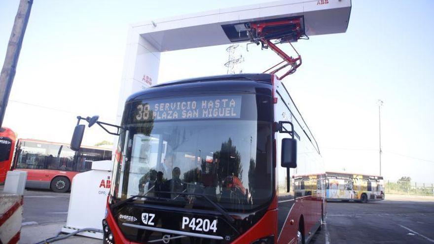 La flota del bus urbano incorpora un nuevo vehículo híbrido-eléctrico