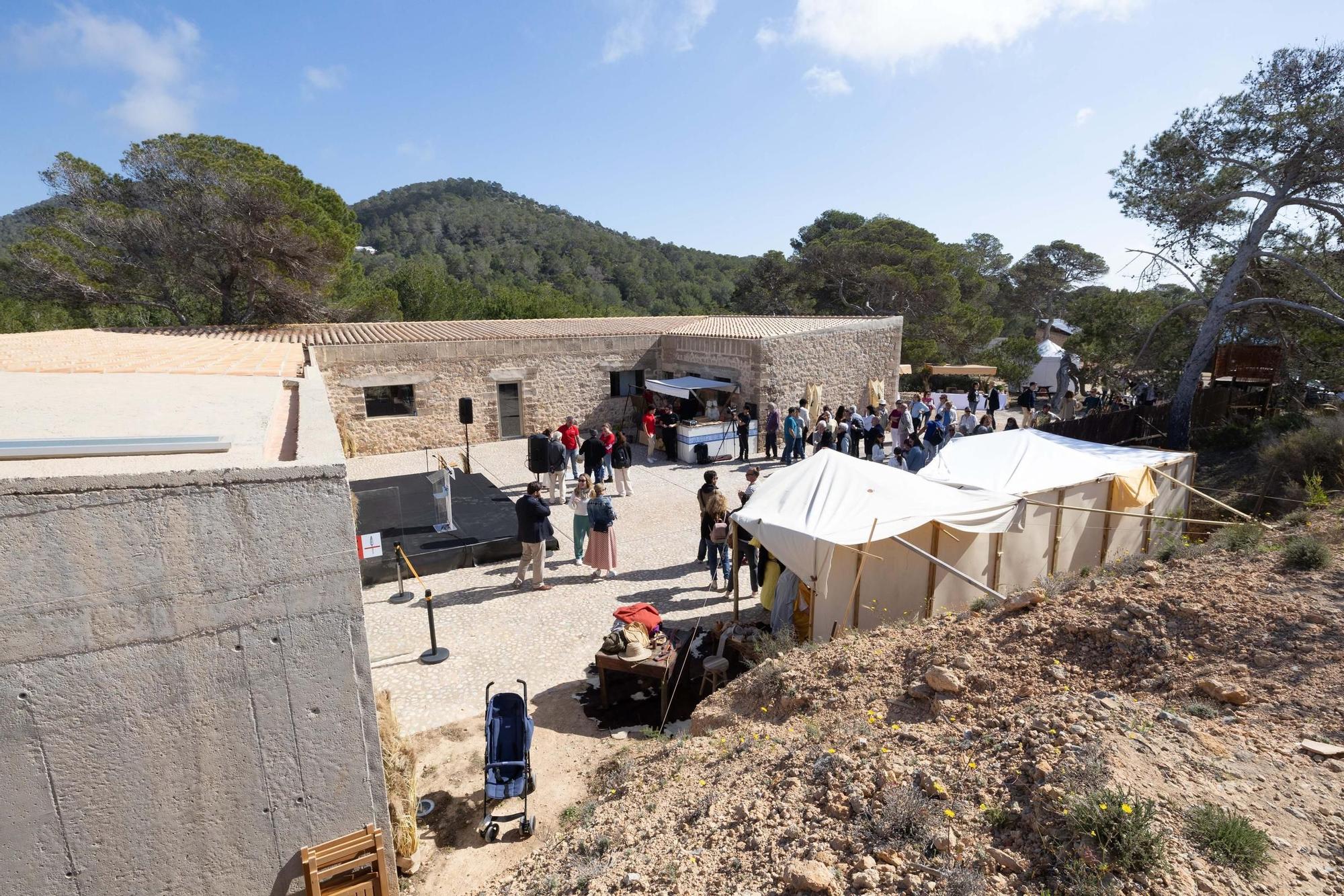 Apertura del Yacimiento Fenicio de Sa Caleta