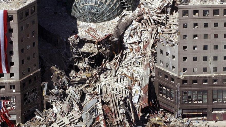 Varios edificios en ruinas tras el atentado del 11S.