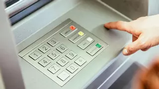 Ni una ni dos cuentas bancarias: Fernando Sánchez, economista, desvela cuántas debe tener una pareja
