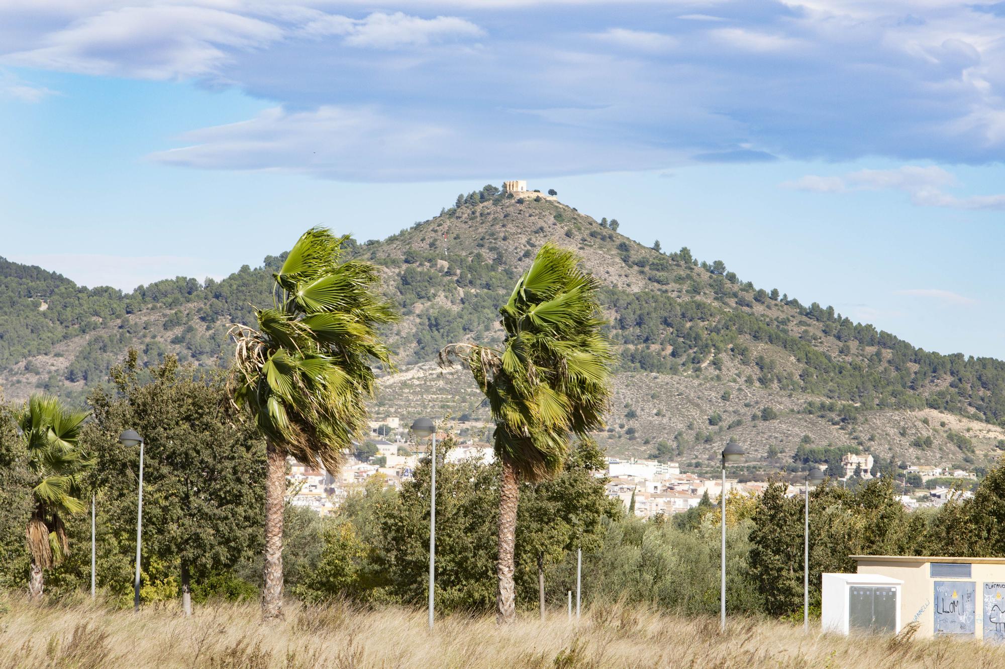 El viento azota con fuerza en Xàtiva