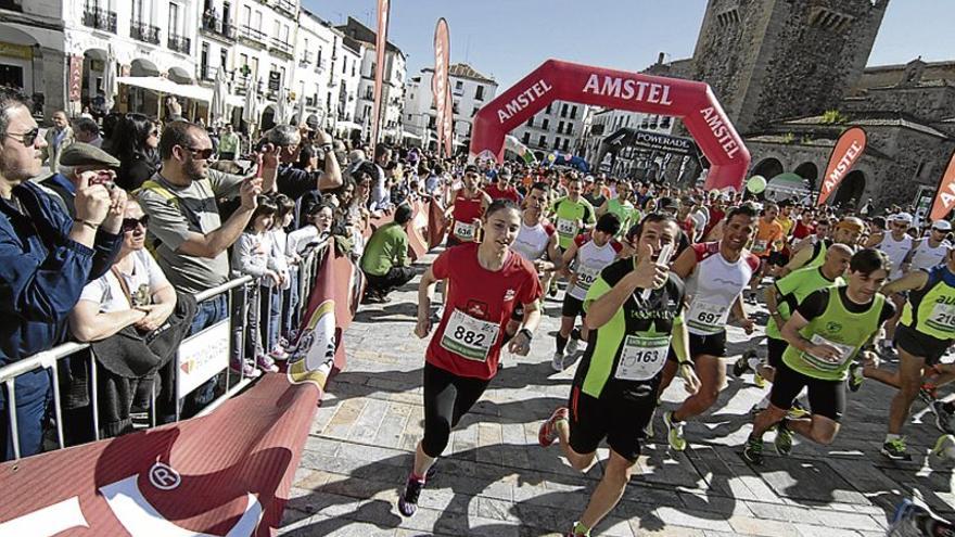 Más de 40 policías y un hospital de campaña en la Media Maratón