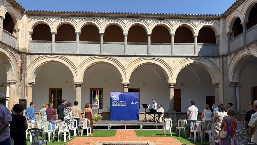 Un proyecto nacido del pueblo: Fregenal de la Sierra inaugura el Centro Europeo del Humanismo Arias Montano