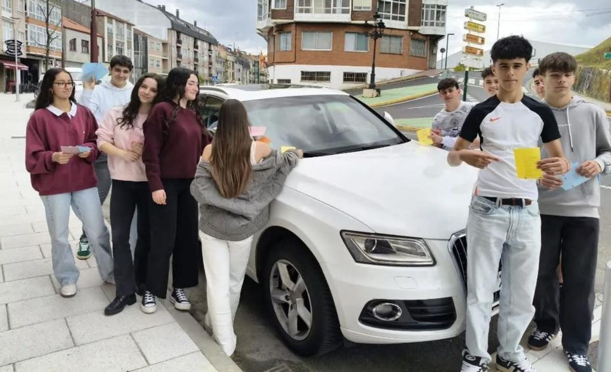 Donramiro e Aller Ulloa sacan as Letras ás rúas de Lalín