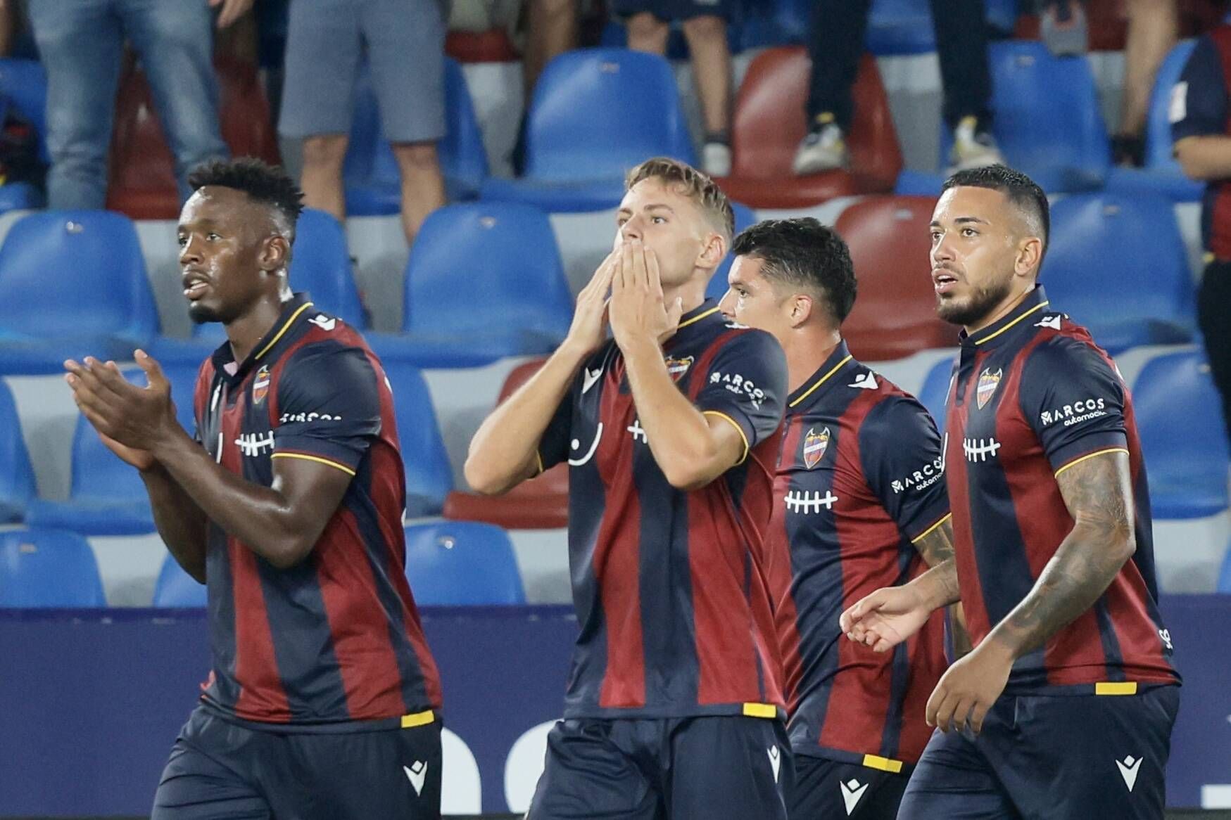 El Levante - Racing de Ferrol (1-0), en imágenes