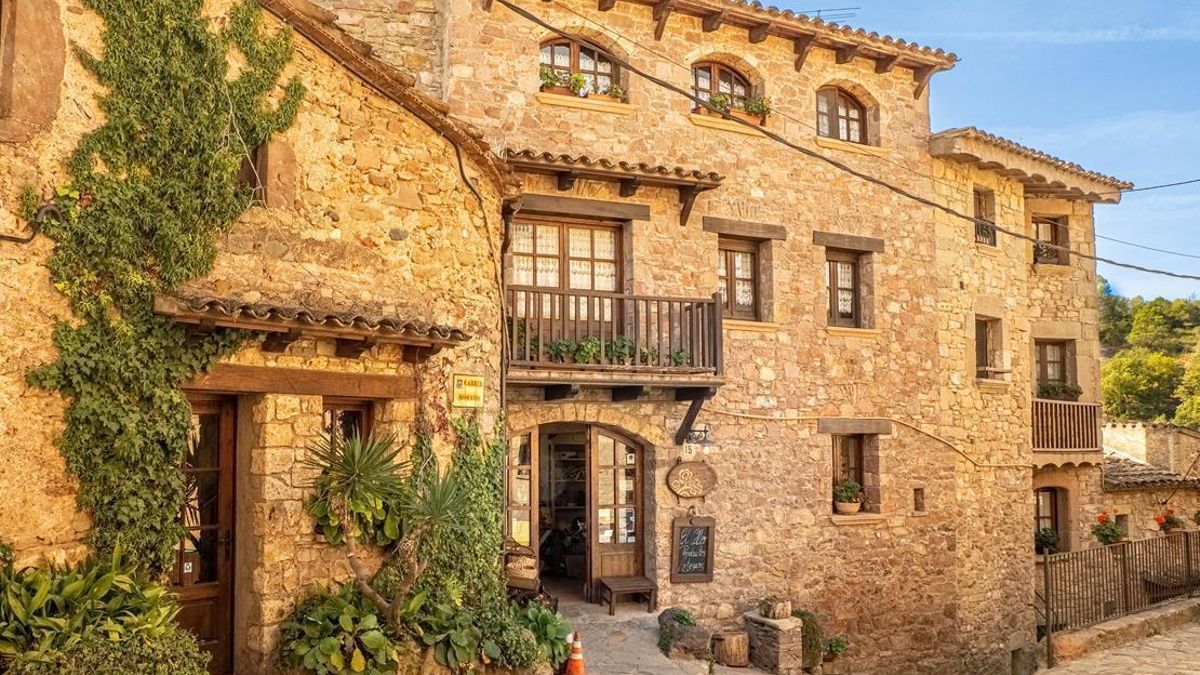 Mura es uno de los pueblos más bonitos de Cataluña
