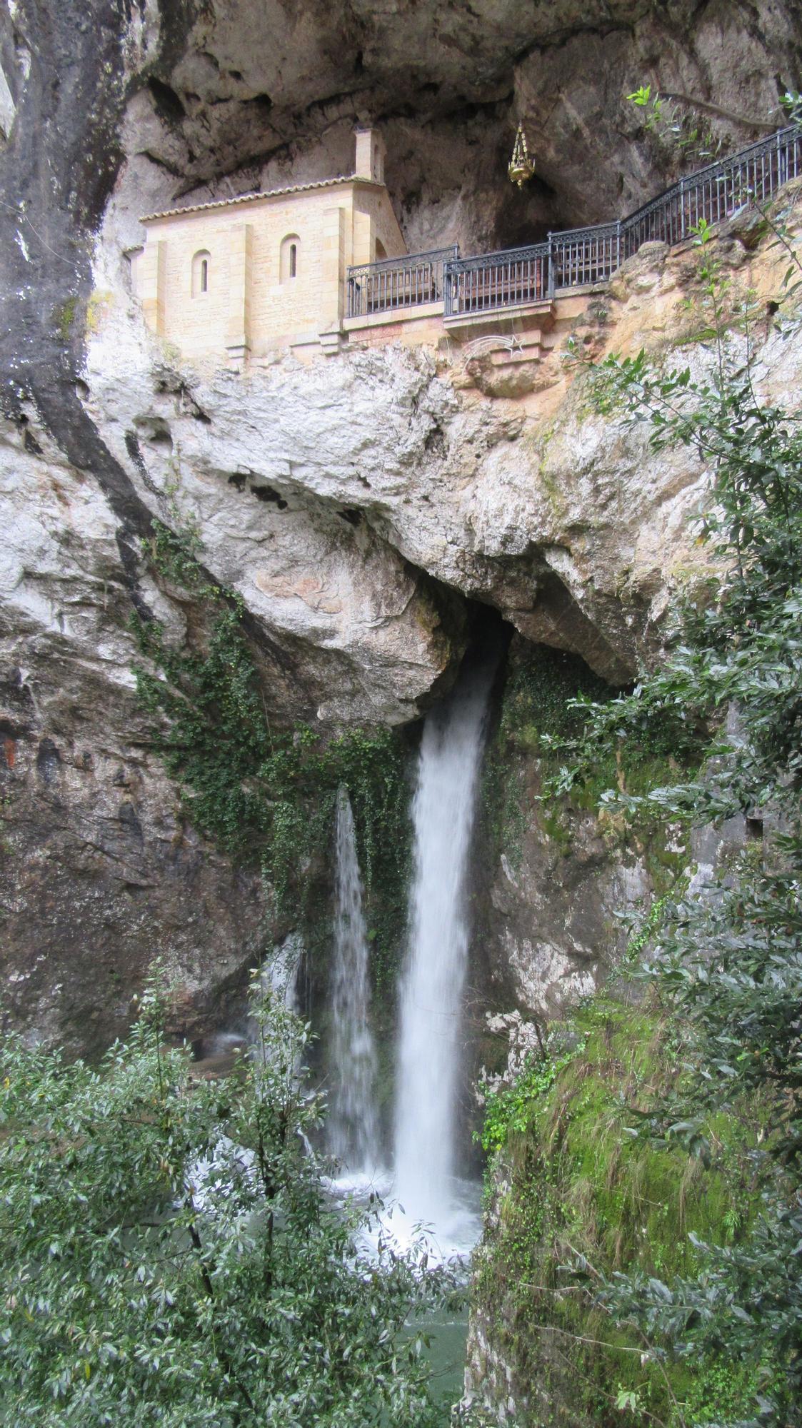 La Cueva de Covadonga.