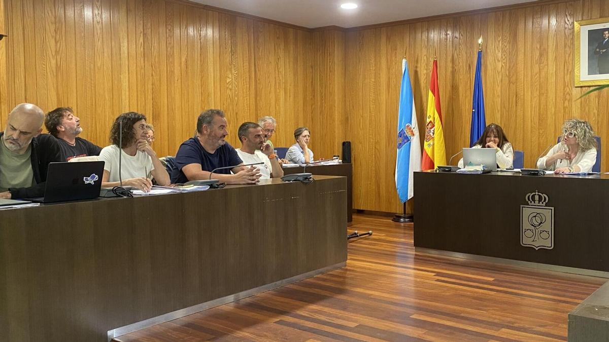 La alcaldesa de Cambre admite dificultades para cubrir las bajas de Servicios Sociales: las trabajadoras sociales renuncian a los puestos