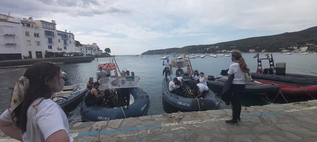 Neteja a Cadaqués de la platja de Portlligat i el fons marí de Sa Sabolla